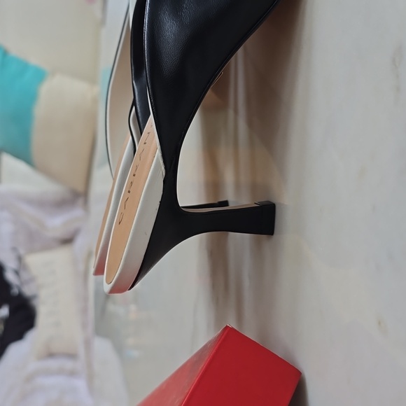 NWT Carrano Sage black/white leather Slide Sandal Size 8 - Picture 8 of 9